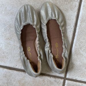 Matt Bernson ballet flat  these fit more like  an 8 or 81/2